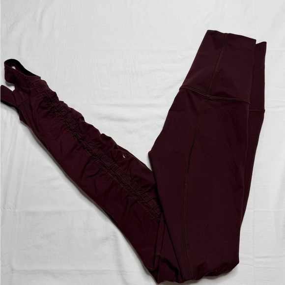 Lululemon Ballerina Hook Leggings - Picture 4 of 5